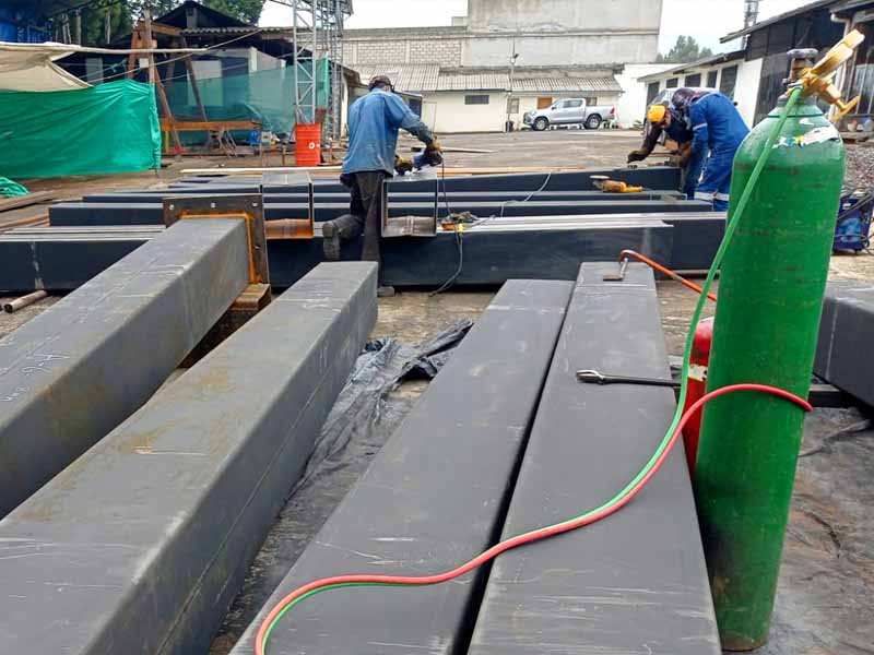 hassium torre de telecomunicacion