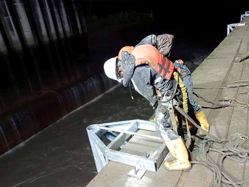 hassium torre de telecomunicacion