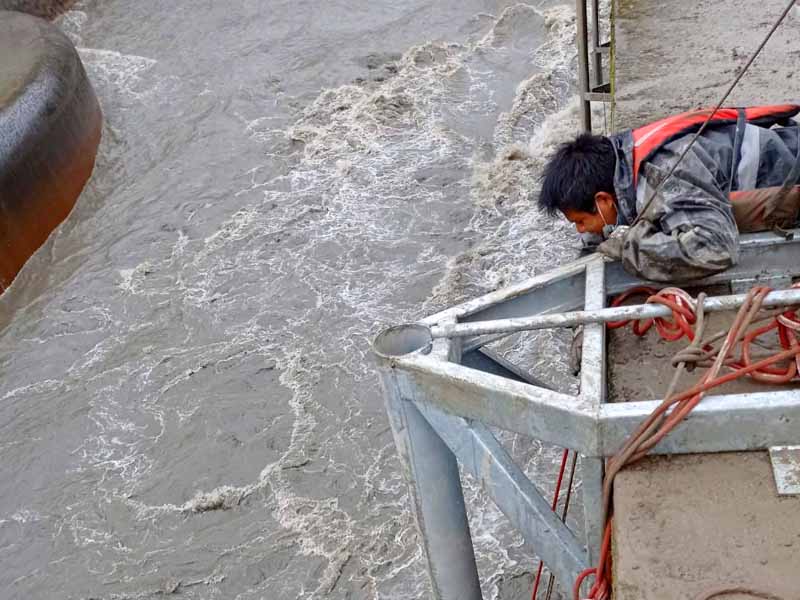 hassium torre de telecomunicacion
